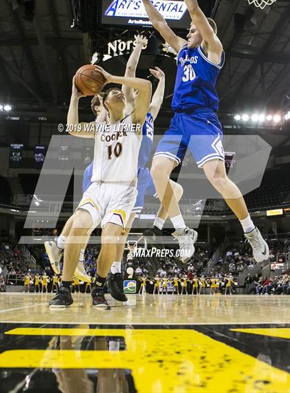 Thumbnail 1 in Highlands vs Cooper (KHSAA Ninth Region) photogallery.