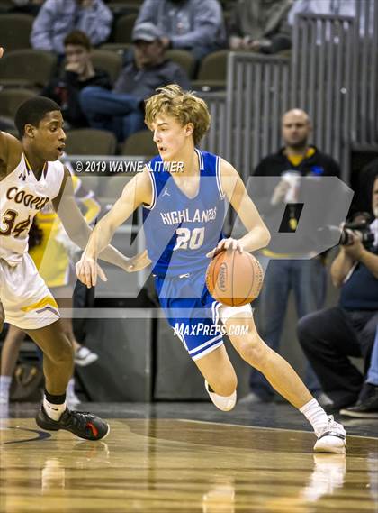 Thumbnail 3 in Highlands vs Cooper (KHSAA Ninth Region) photogallery.