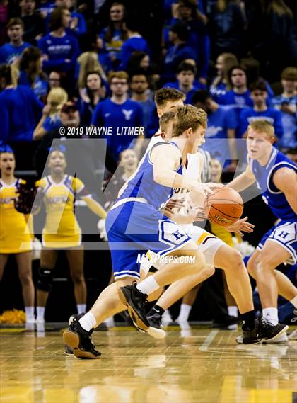 Thumbnail 2 in Highlands vs Cooper (KHSAA Ninth Region) photogallery.