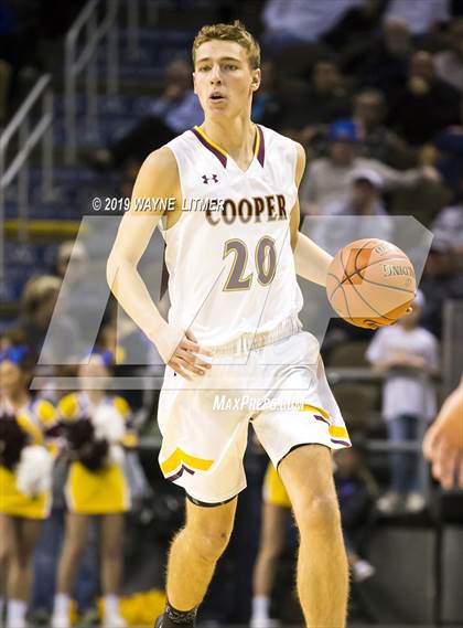 Thumbnail 3 in Highlands vs Cooper (KHSAA Ninth Region) photogallery.