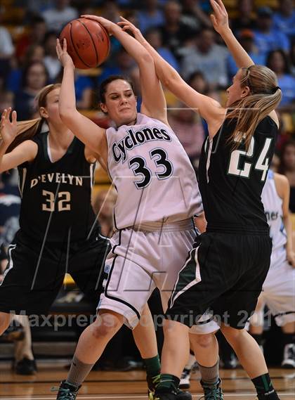 Thumbnail 2 in Pueblo West vs. D'Evelyn ( CHSAA 4A Final Four) photogallery.