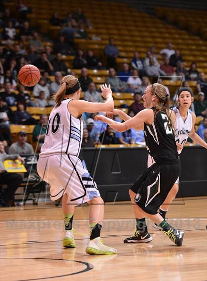 Thumbnail 3 in Pueblo West vs. D'Evelyn ( CHSAA 4A Final Four) photogallery.