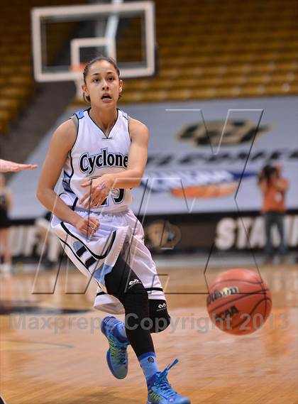 Thumbnail 1 in Pueblo West vs. D'Evelyn ( CHSAA 4A Final Four) photogallery.