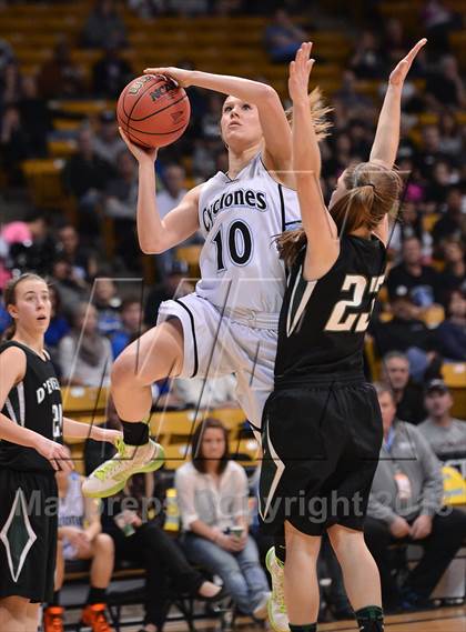 Thumbnail 3 in Pueblo West vs. D'Evelyn ( CHSAA 4A Final Four) photogallery.