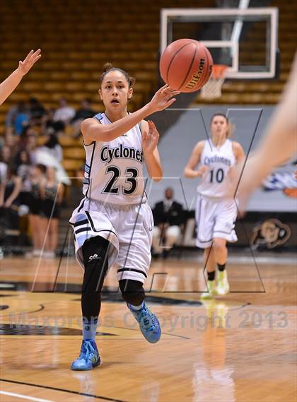Thumbnail 3 in Pueblo West vs. D'Evelyn ( CHSAA 4A Final Four) photogallery.