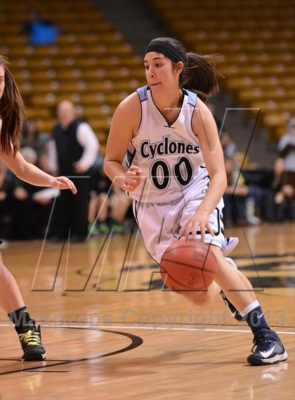 Thumbnail 1 in Pueblo West vs. D'Evelyn ( CHSAA 4A Final Four) photogallery.
