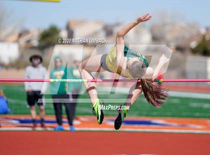 Thumbnail 2 in Los Lunas Track and Field Meet  photogallery.