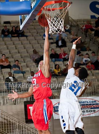 Thumbnail 1 in North Crowley vs. Parkview (Whataburger Tournament) photogallery.