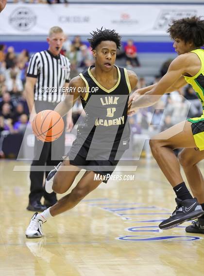Thumbnail 2 in Link Academy vs. AZ Compass (5 for the Fight National Hoopfest) photogallery.