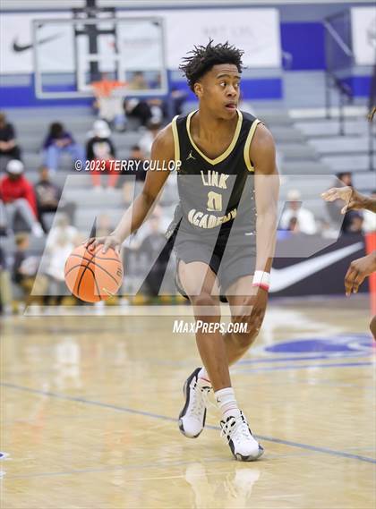 Thumbnail 3 in Link Academy vs. AZ Compass (5 for the Fight National Hoopfest) photogallery.
