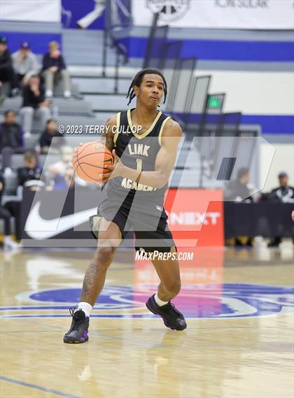 Thumbnail 1 in Link Academy vs. AZ Compass (5 for the Fight National Hoopfest) photogallery.