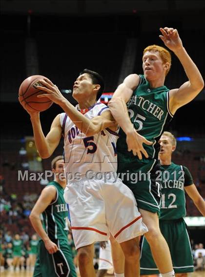 Thumbnail 1 in Thatcher vs. Holbrook (AIA D3 Semifinals) photogallery.