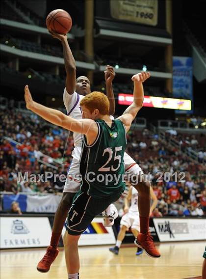 Thumbnail 3 in Thatcher vs. Holbrook (AIA D3 Semifinals) photogallery.