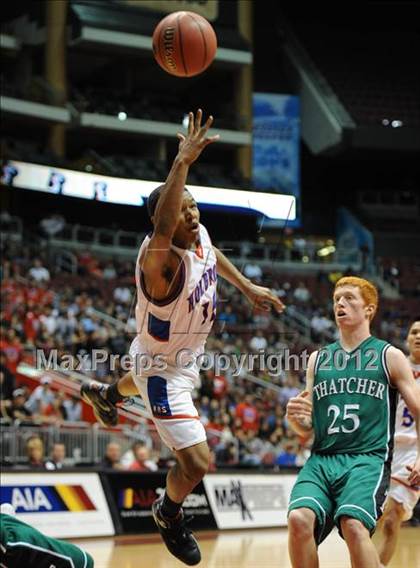 Thumbnail 2 in Thatcher vs. Holbrook (AIA D3 Semifinals) photogallery.