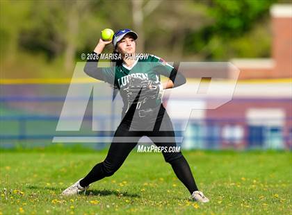 Thumbnail 3 in Bishop Ludden vs Cato-Meridian photogallery.