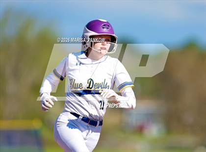 Thumbnail 3 in Bishop Ludden vs Cato-Meridian photogallery.
