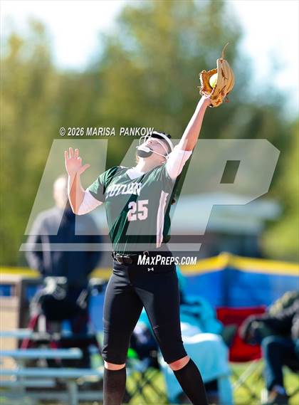 Thumbnail 1 in Bishop Ludden vs Cato-Meridian photogallery.