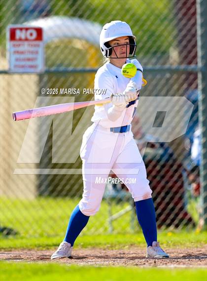 Thumbnail 1 in Bishop Ludden vs Cato-Meridian photogallery.