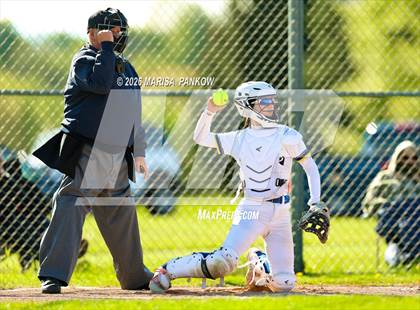 Thumbnail 3 in Bishop Ludden vs Cato-Meridian photogallery.