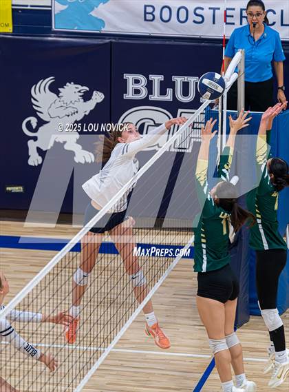 Thumbnail 3 in West Las Vegas @ Santa Fe Prep photogallery.