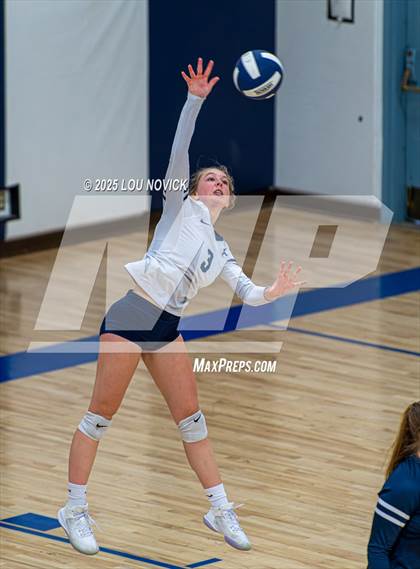 Thumbnail 2 in West Las Vegas @ Santa Fe Prep photogallery.