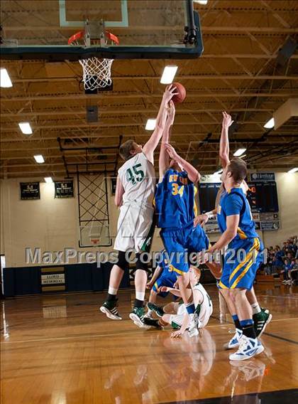 Thumbnail 3 in Newport Central Catholic vs Bishop Brossart (Lloyd Memorial Classic) photogallery.