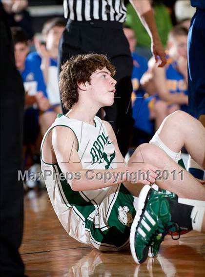 Thumbnail 1 in Newport Central Catholic vs Bishop Brossart (Lloyd Memorial Classic) photogallery.
