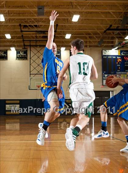 Thumbnail 2 in Newport Central Catholic vs Bishop Brossart (Lloyd Memorial Classic) photogallery.