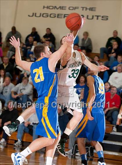 Thumbnail 1 in Newport Central Catholic vs Bishop Brossart (Lloyd Memorial Classic) photogallery.