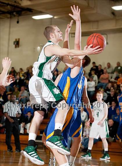 Thumbnail 3 in Newport Central Catholic vs Bishop Brossart (Lloyd Memorial Classic) photogallery.
