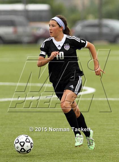 Thumbnail 3 in Blue Valley Northwest vs. Washburn Rural (KSHSAA 6A Final) photogallery.