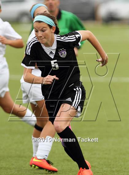 Thumbnail 3 in Blue Valley Northwest vs. Washburn Rural (KSHSAA 6A Final) photogallery.