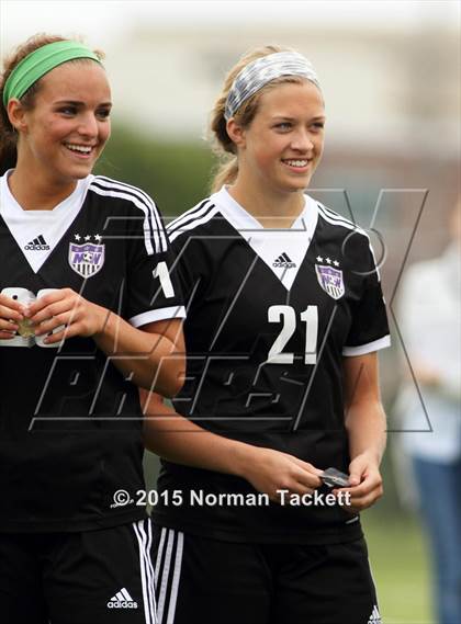 Thumbnail 2 in Blue Valley Northwest vs. Washburn Rural (KSHSAA 6A Final) photogallery.