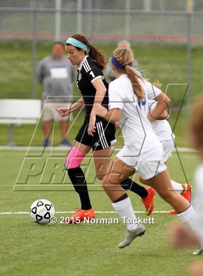 Thumbnail 1 in Blue Valley Northwest vs. Washburn Rural (KSHSAA 6A Final) photogallery.