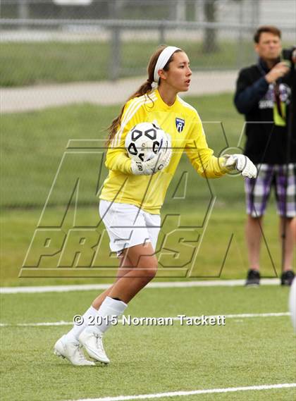 Thumbnail 2 in Blue Valley Northwest vs. Washburn Rural (KSHSAA 6A Final) photogallery.