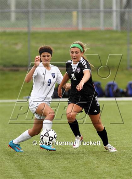Thumbnail 2 in Blue Valley Northwest vs. Washburn Rural (KSHSAA 6A Final) photogallery.