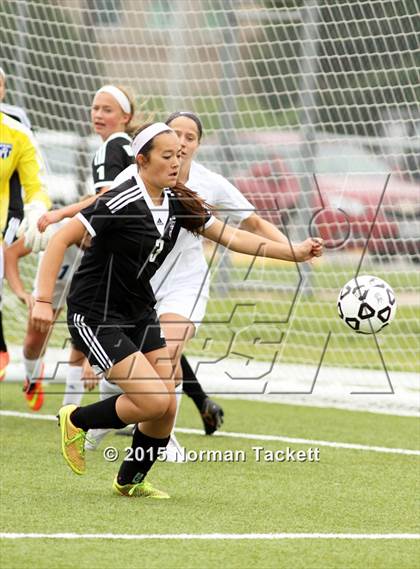 Thumbnail 1 in Blue Valley Northwest vs. Washburn Rural (KSHSAA 6A Final) photogallery.