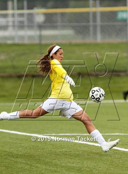 Thumbnail 1 in Blue Valley Northwest vs. Washburn Rural (KSHSAA 6A Final) photogallery.