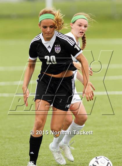 Thumbnail 3 in Blue Valley Northwest vs. Washburn Rural (KSHSAA 6A Final) photogallery.