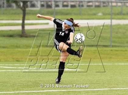 Thumbnail 3 in Blue Valley Northwest vs. Washburn Rural (KSHSAA 6A Final) photogallery.
