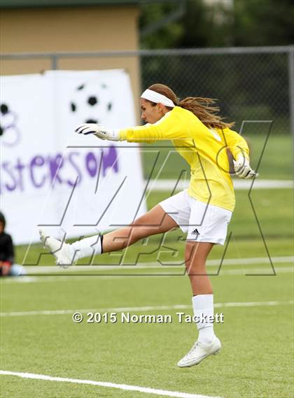 Thumbnail 2 in Blue Valley Northwest vs. Washburn Rural (KSHSAA 6A Final) photogallery.