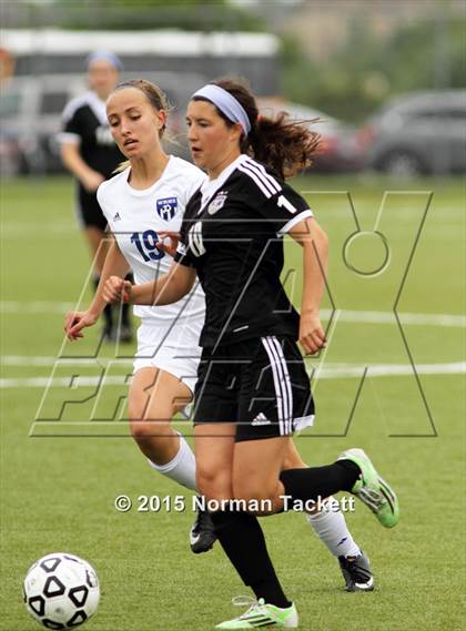 Thumbnail 1 in Blue Valley Northwest vs. Washburn Rural (KSHSAA 6A Final) photogallery.
