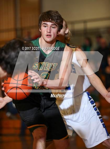 Thumbnail 1 in Sweet Home @ Sutherlin photogallery.