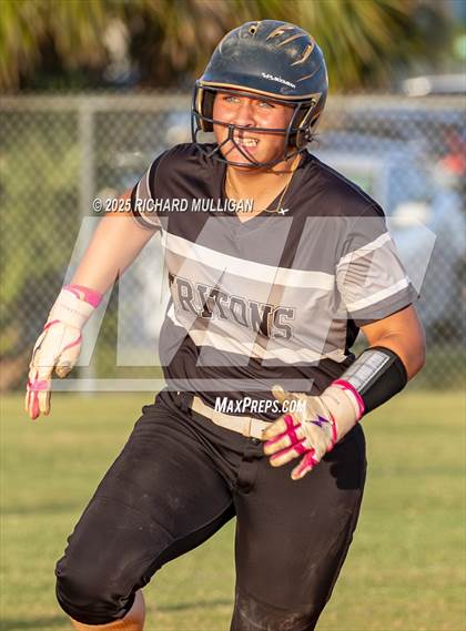 Thumbnail 2 in Cape Coral Vs Mariner photogallery.