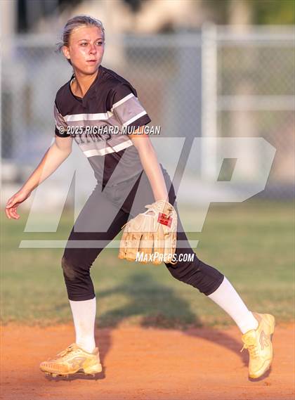 Thumbnail 3 in Cape Coral Vs Mariner photogallery.