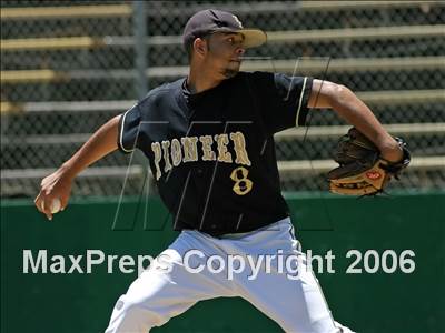 Thumbnail 1 in Golden Sierra vs Pioneer (D4 Section Final) photogallery.