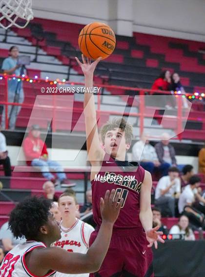 Thumbnail 1 in JSerra Catholic @ Boulder Creek photogallery.