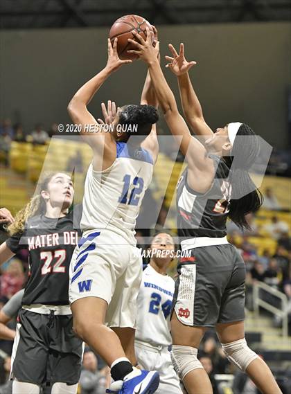 Thumbnail 2 in Mater Dei vs. Windward (CIF-SS Open Division) photogallery.