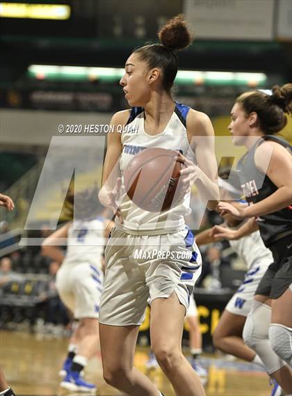 Thumbnail 3 in Mater Dei vs. Windward (CIF-SS Open Division) photogallery.