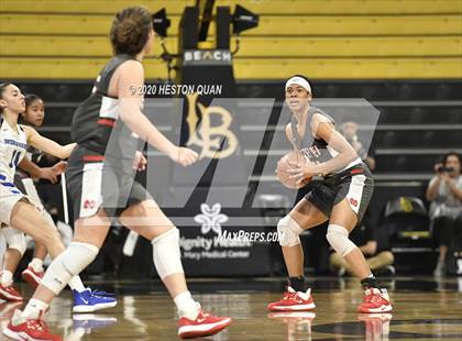 Thumbnail 1 in Mater Dei vs. Windward (CIF-SS Open Division) photogallery.